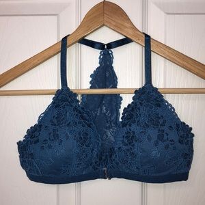 Cute, blue bralette!!